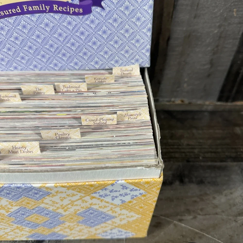 Grandma's Kitchen Treasured Family Recipes Boxed Recipe Card Set, Paper Original